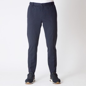 Pantalón Calvin Klein K10K106110 DW4
