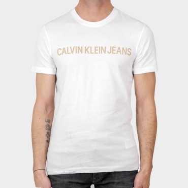 Camiseta Calvin Klein Jeans J30J3078560K7