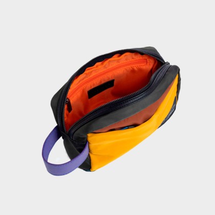 Neceser Munich 7012899 recycled x wear toileletry