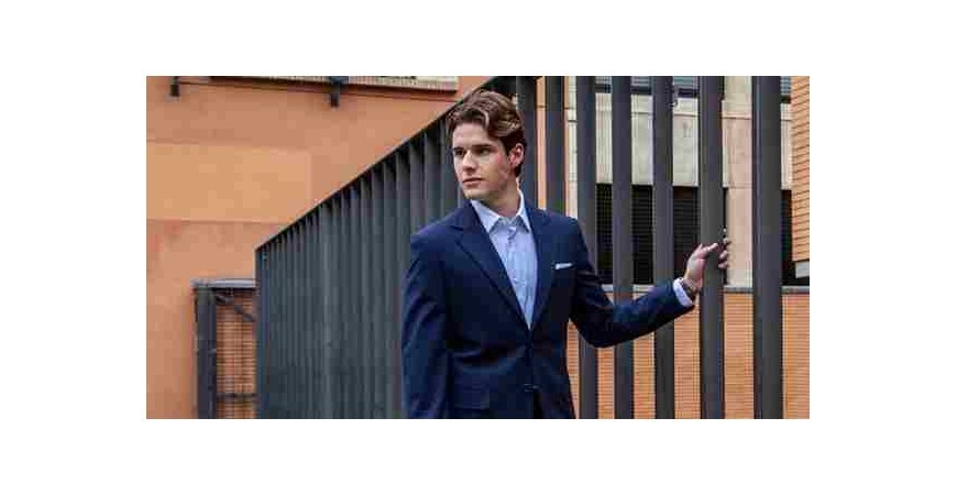 Cómo vestirse para una graduación: elegante sin parecer disfrazado