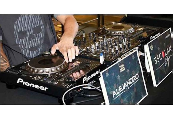 Telva Shopping Night Xperienze en Alejandro
