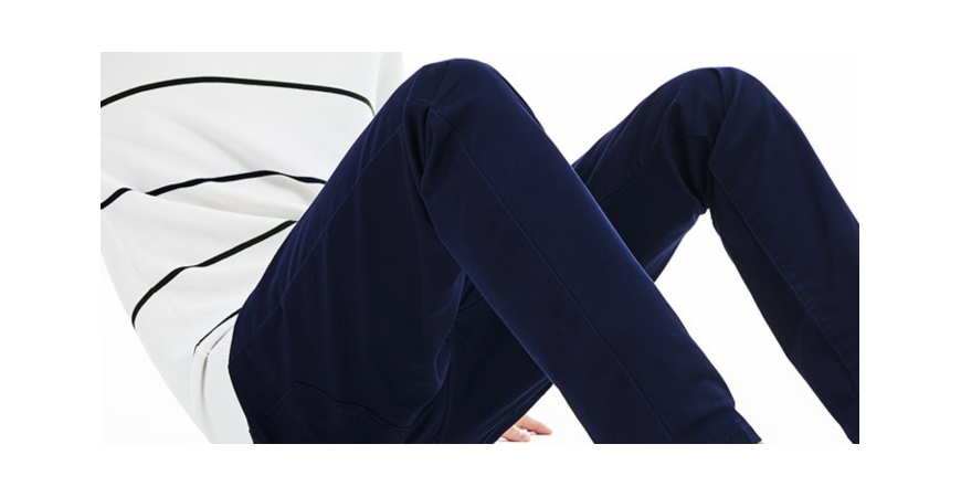 ¿Cómo combinar un pantalón azul marino? Descubre el pantalón chino